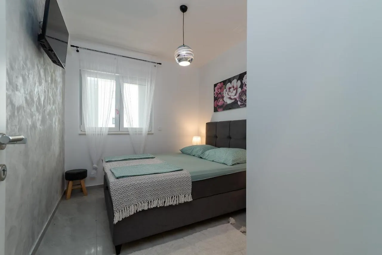 Apartments Angelus Trogir Croatia
