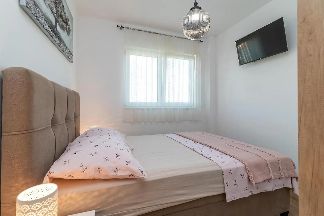 Apartments Angelus Trogir