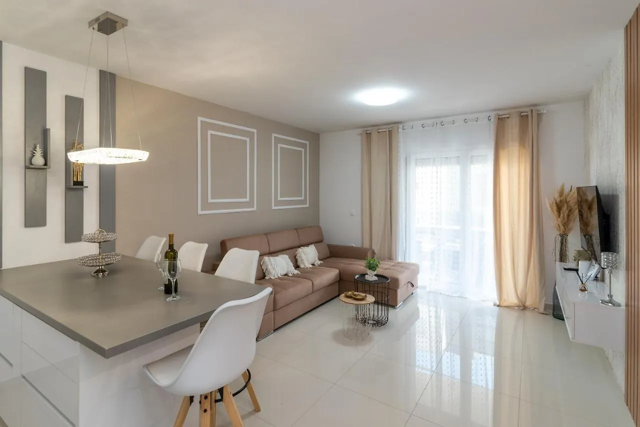 Apartments Angelus Trogir