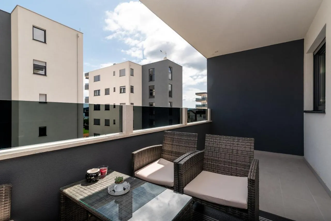 Apartments Angelus Trogir 0*,