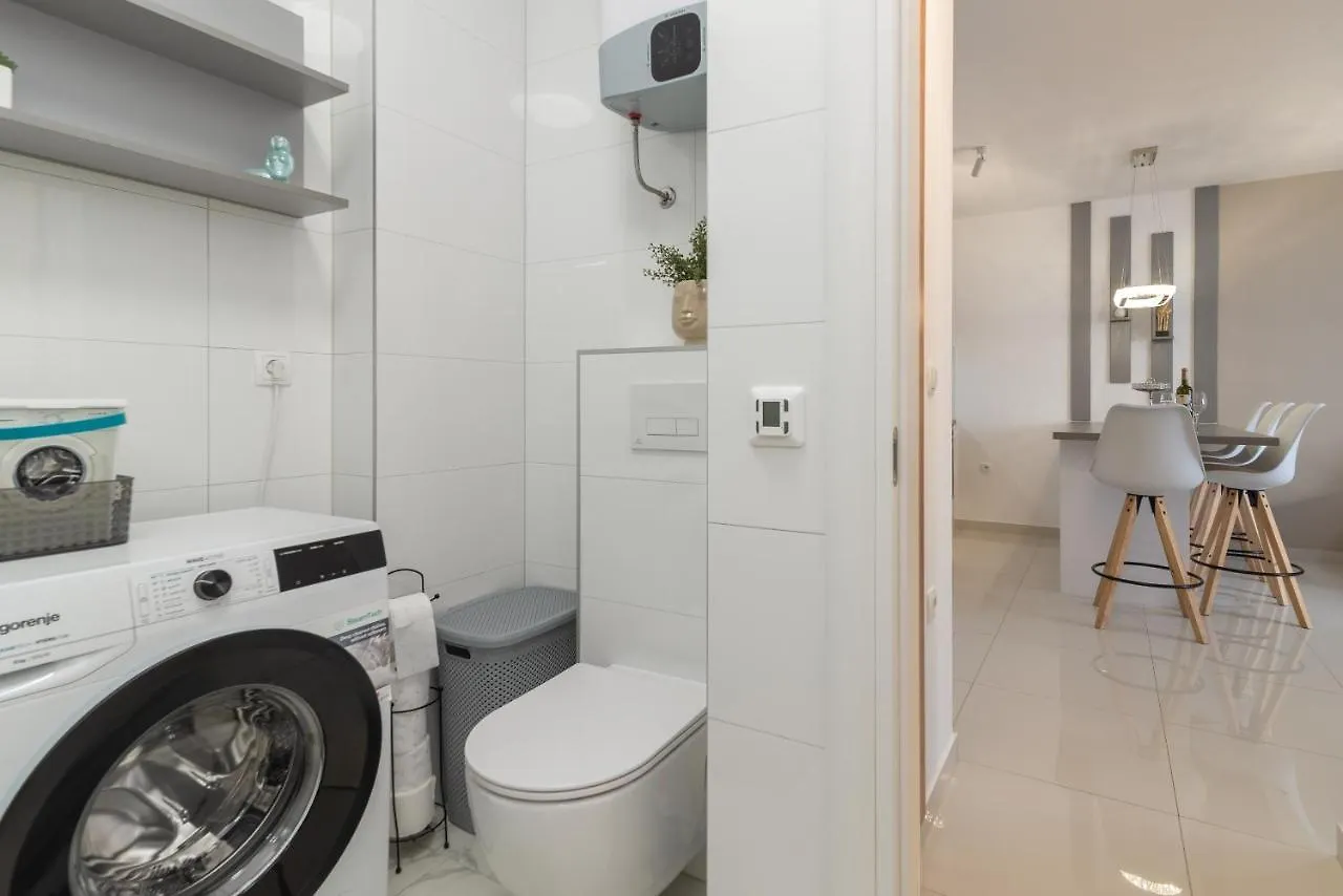 Apartments Angelus Trogir 0*,  Croatia