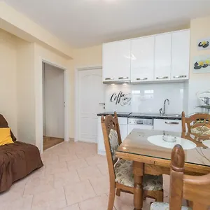 Zdenka Apartament Pakoštane